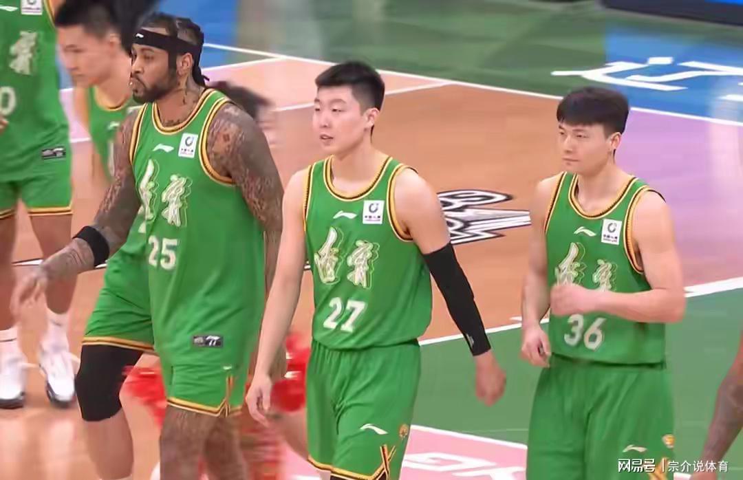 bob半岛体育-CBA又闹大笑话，辽宁队主场被坑了，裁判成最大笑料